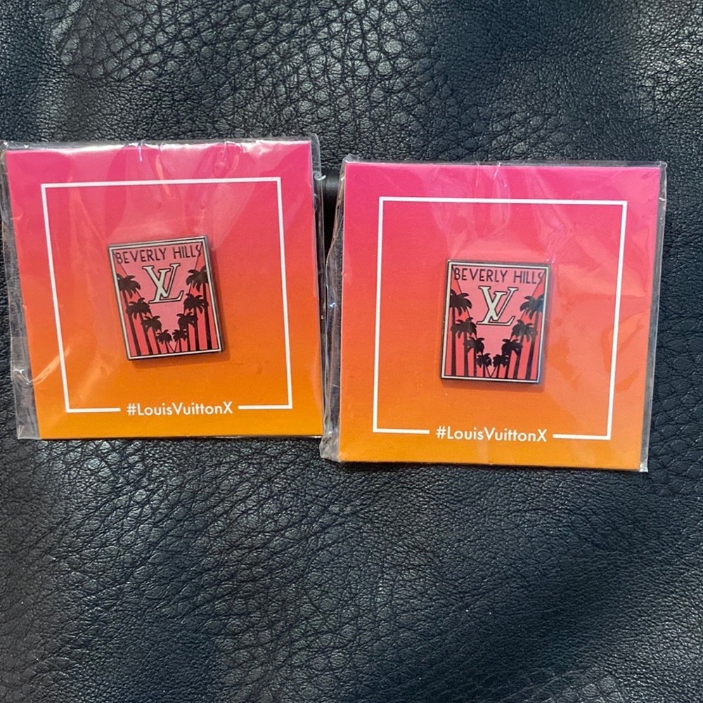 2 - NWT Louis Vuitton X Beverly Hills Limited edition pins